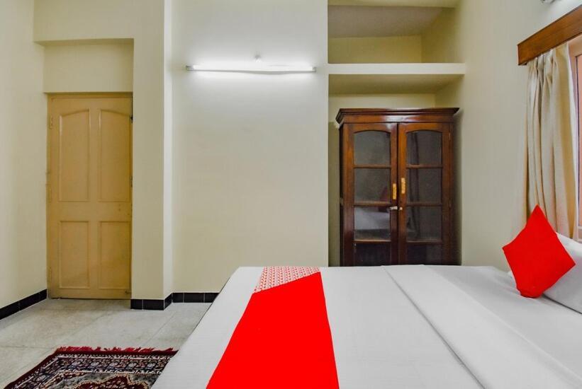 Oyo Retro Residency Hotell Durgāpur Exteriör bild